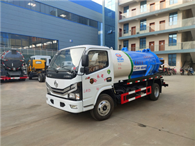 國六東風(fēng)小多利卡吸污車