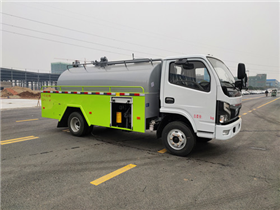 東風(fēng)小多利卡清洗吸糞車