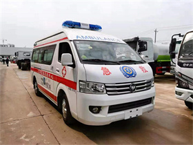 福田G9監(jiān)護(hù)型救護(hù)車(chē)