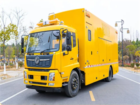 東風(fēng)天錦3000立方排澇救險車